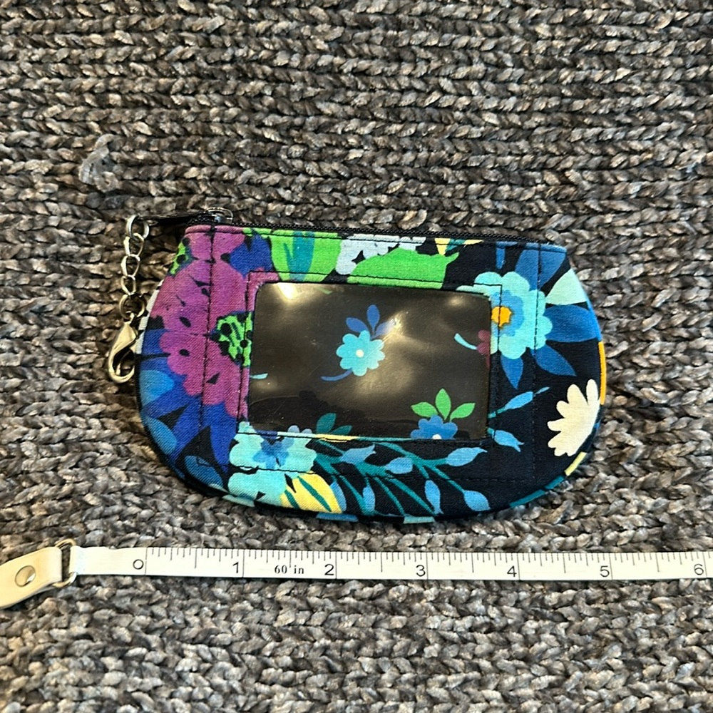 Like new, great condition Vera Bradley ZIP ID case